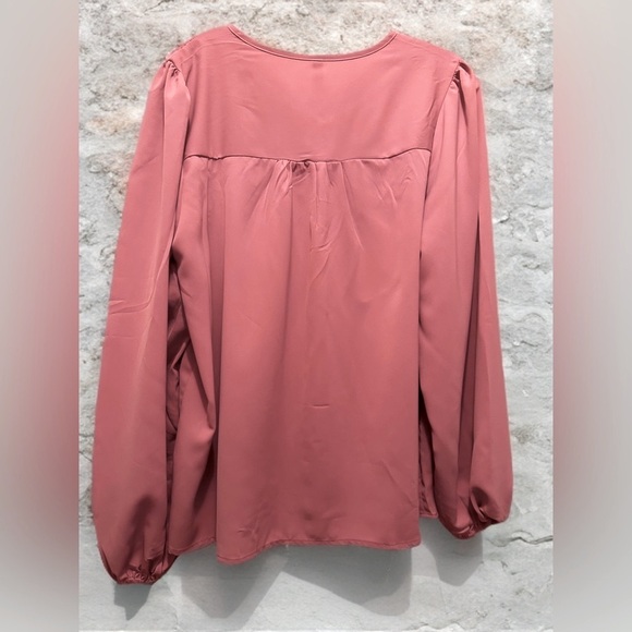 NWT Women Trendy Round Neck Smocked Blouse Pink Size XL - Picture 5 of 5